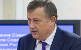 Дрозденко провел прямую линию для населения Ленобласти