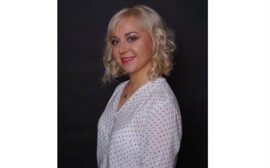 Новый роман Елены Володиной в стиле детективного сказочного фэнтези «Наследница тьмы» ушёл в печать 