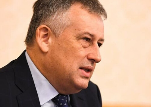 Александр Дрозденко провёл совещание в пиццерии Шлиссельбурга