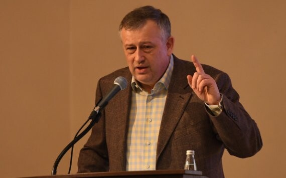 Губернатор Дрозденко рассказал, каких чиновников ждёт сокращение