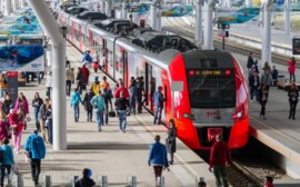 Расписание поездов на вокзалах теперь будет транслироваться с учетом местного времени