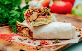 Народный выбор: рейтинг мест с вкусной шавермой в Санкт-Петербурге
