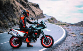 KTM представляет новую модель KTM 890 SMT