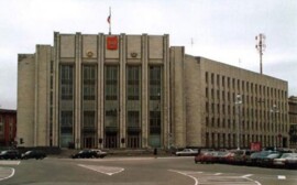 Губернатор Ленобласти  пообещал массовые сокращения чиновников