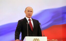 Депутат Заксобрания Ленобласти создал петицию в поддержку Путина