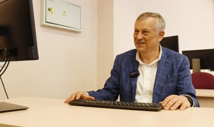 Александр Дрозденко поблагодарил волонтёров за работу в период пандемии коронавируса