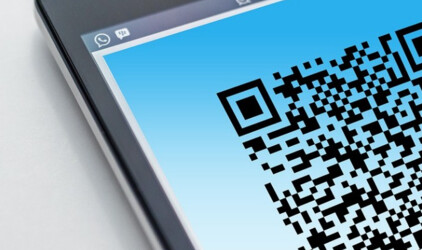 Бизнес-омбудсмен Абросимов высказался за отмену QR-кодов в Санкт-Петербурге