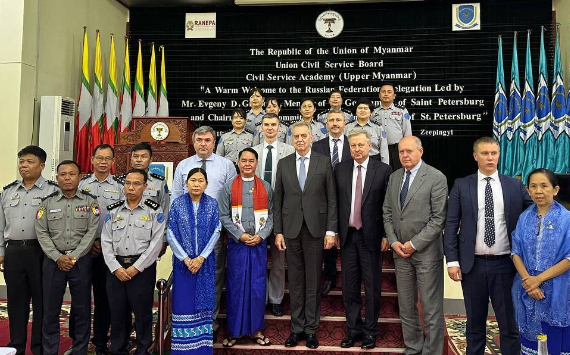 Директор центра Владимир Моисеенко в составе официальной делегации Санкт-Петербурга посетил Республику Мьянма
