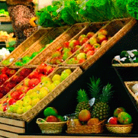 В супермаркетах Санкт-Петербурга исчезают деликатесы и экзотические фрукты