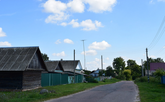 В Ленинградской области за счет федеральных средств обустроят села и деревни